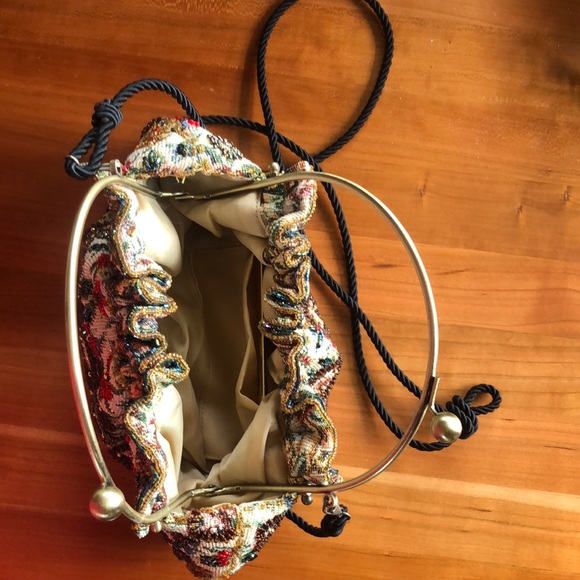 Vintage Flowers Beaded Purse - Picture 2 of 12